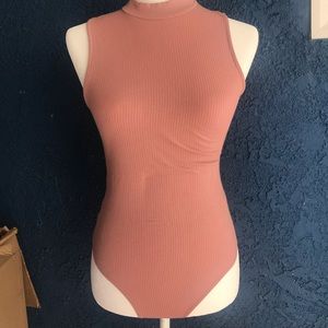 No sleeve body suit
